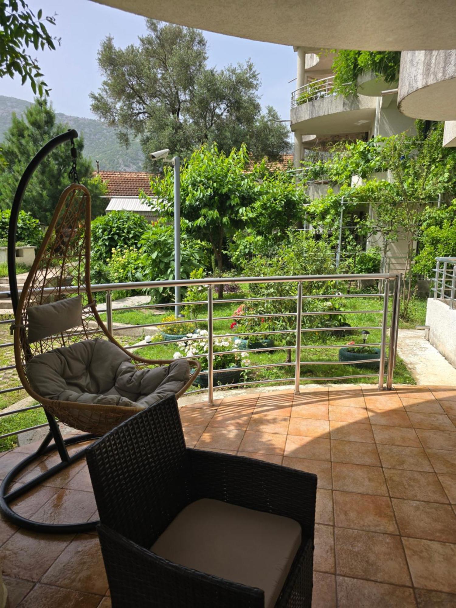 Roman Garden Apartment Risan Exteriér fotografie